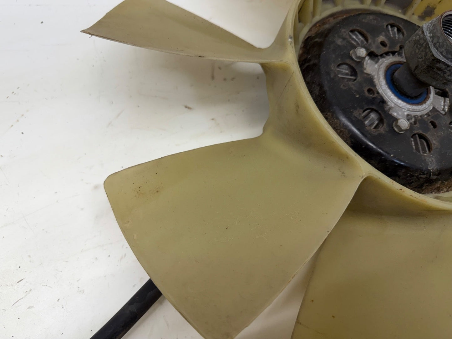 OEM 11-16 Ford F250 F350 6.2L Radiator Cooling Fan Clutch Assembly BC34-8A616-EJ