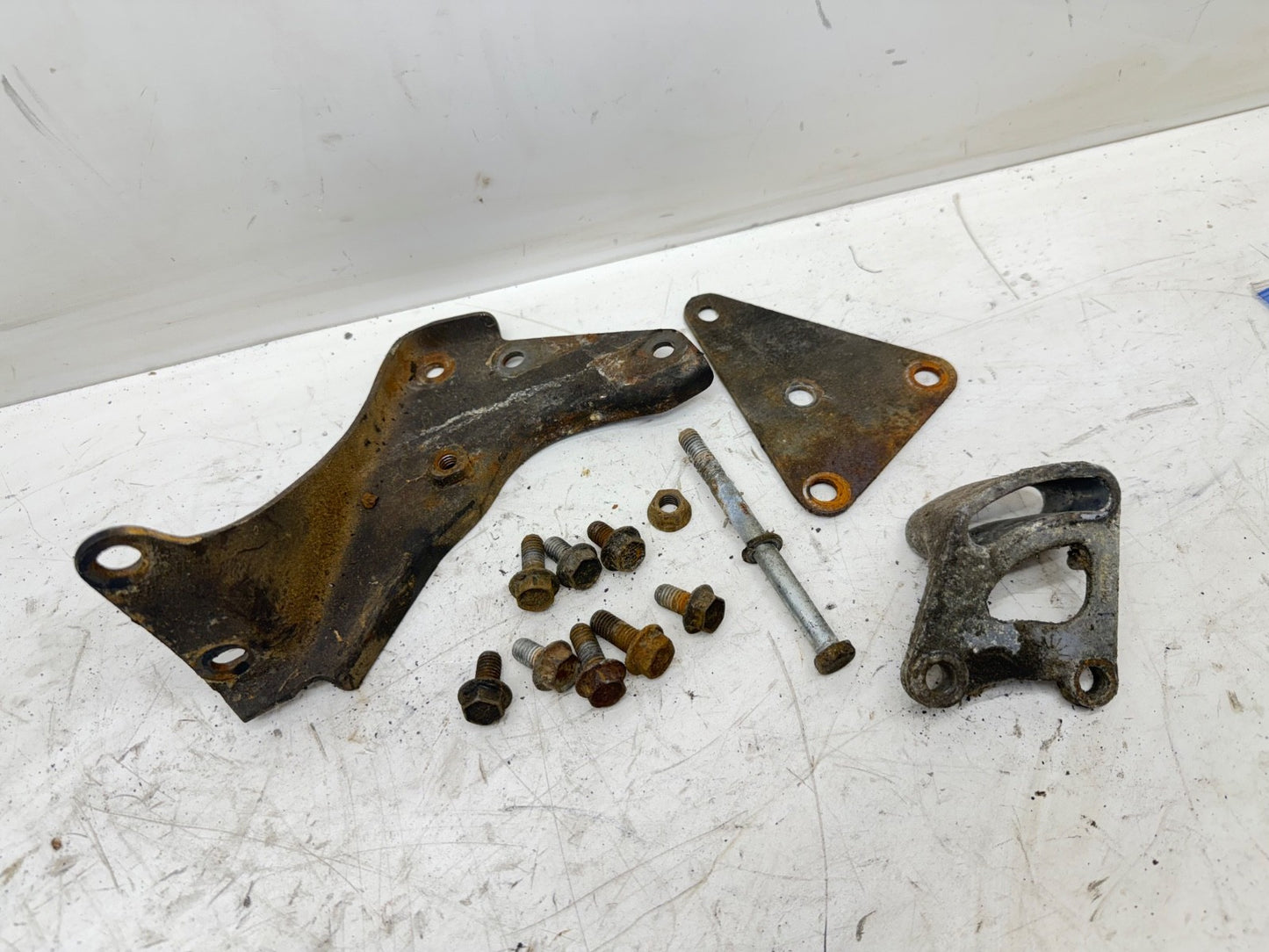 76-90 Jeep Wrangler YJ CJ 5 7 4.2 L Power Steering Pump Brackets V-Belt 258 ci.