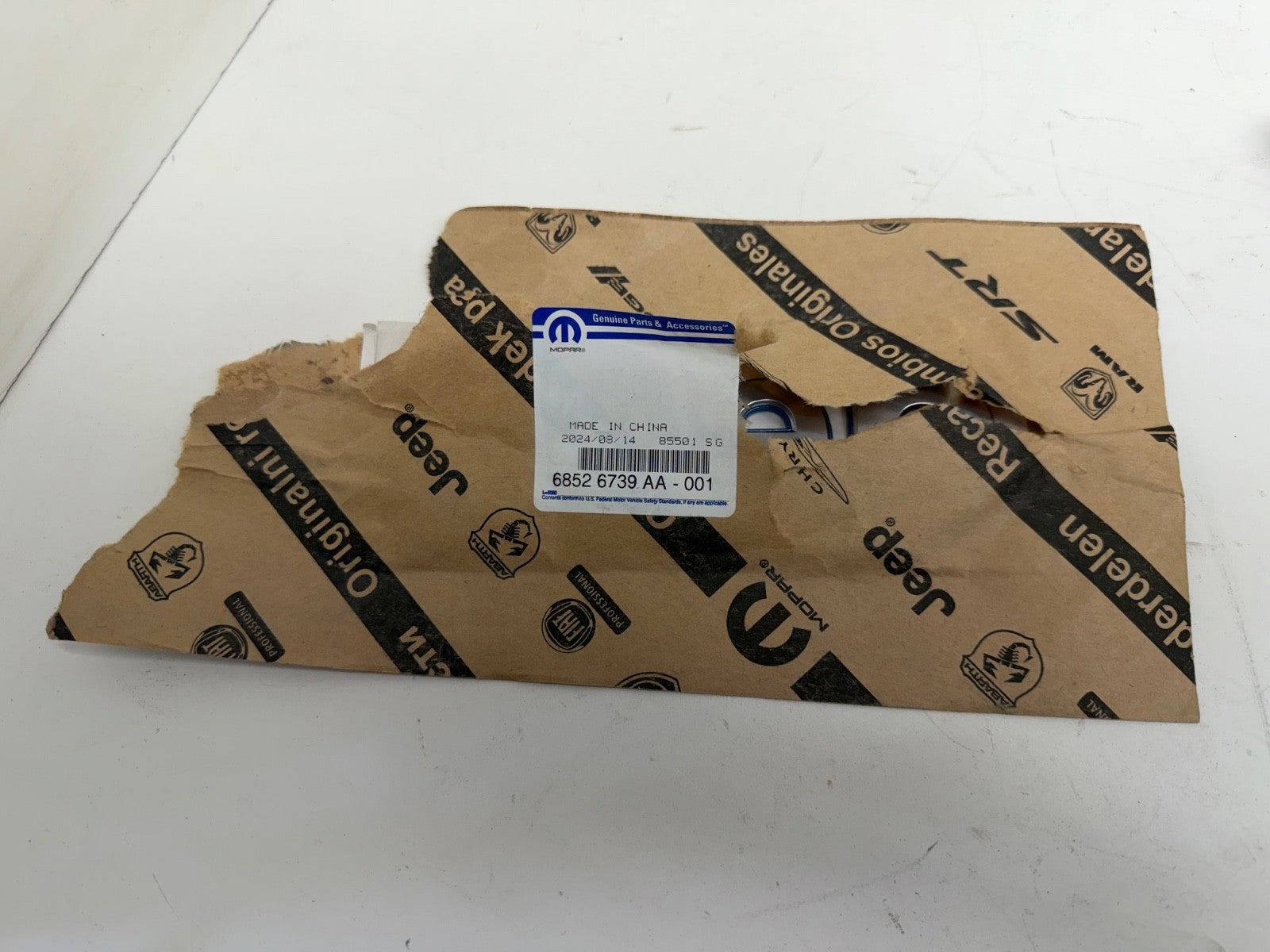 OEM 21-25 JEEP WRANGLER JEEP FENDER EMBLEM Silver-Blue BADGE GENUINE 68526739AA