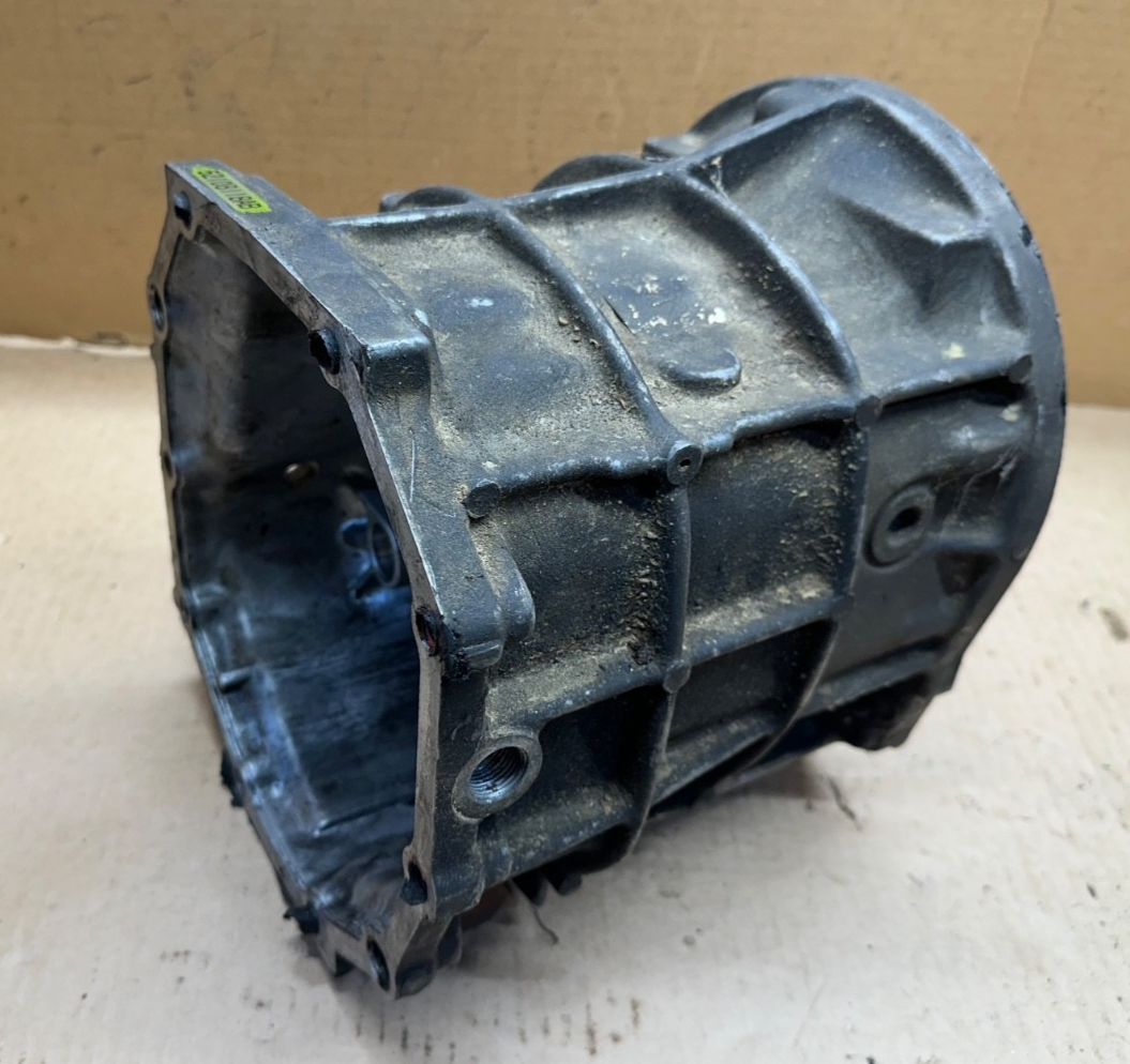 Jeep Wrangler YJ TJ Cherokee XJ MJ 88-99 AX15 Transmission Front Housing Case