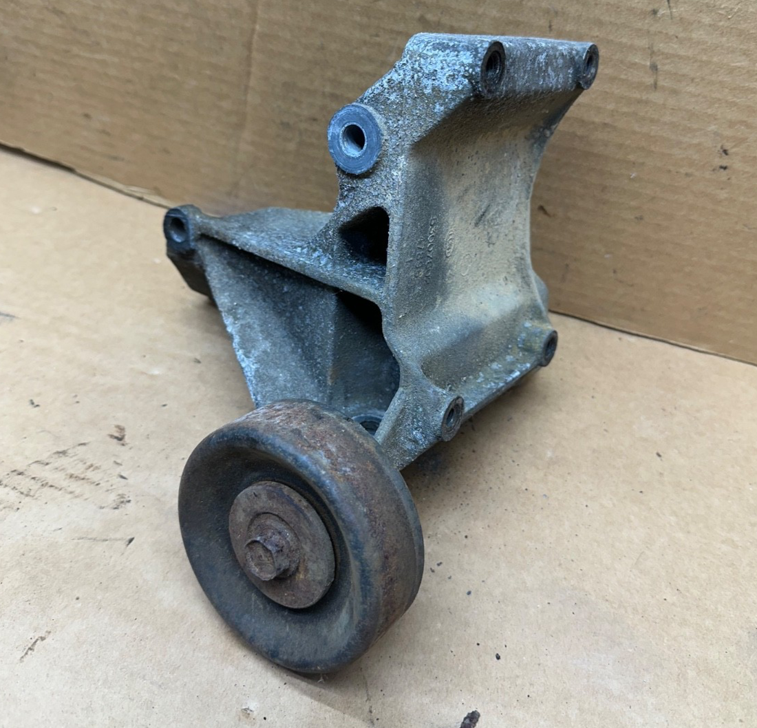 91-95 Jeep Wrangler YJ Upper Alternator AC Compressor Mount Bracket 2.5L 4.0