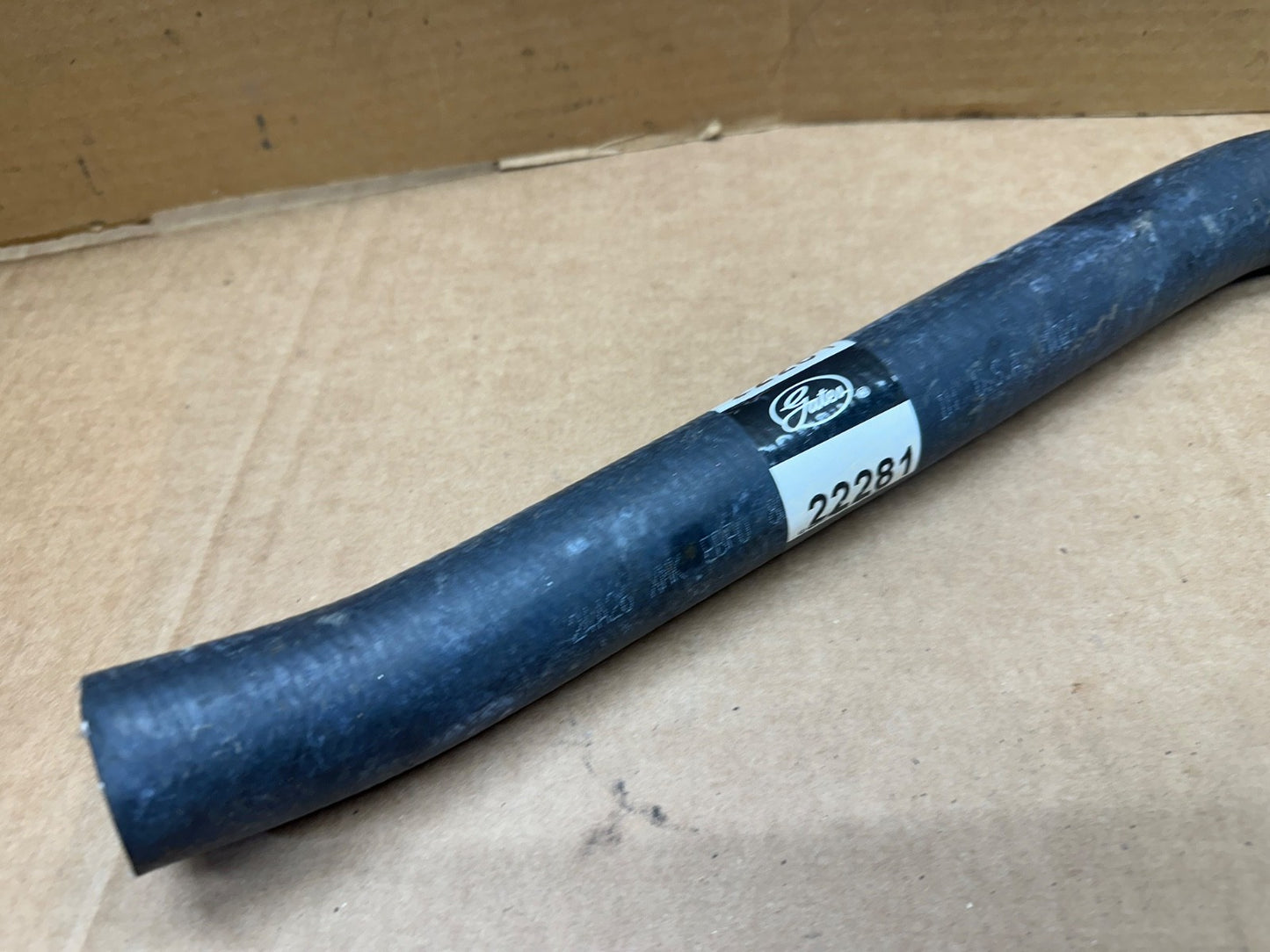 Gates 22281 Premium Molded Coolant Hose For 97-02 Jeep TJ Wrangler 4.0L 6 cylind