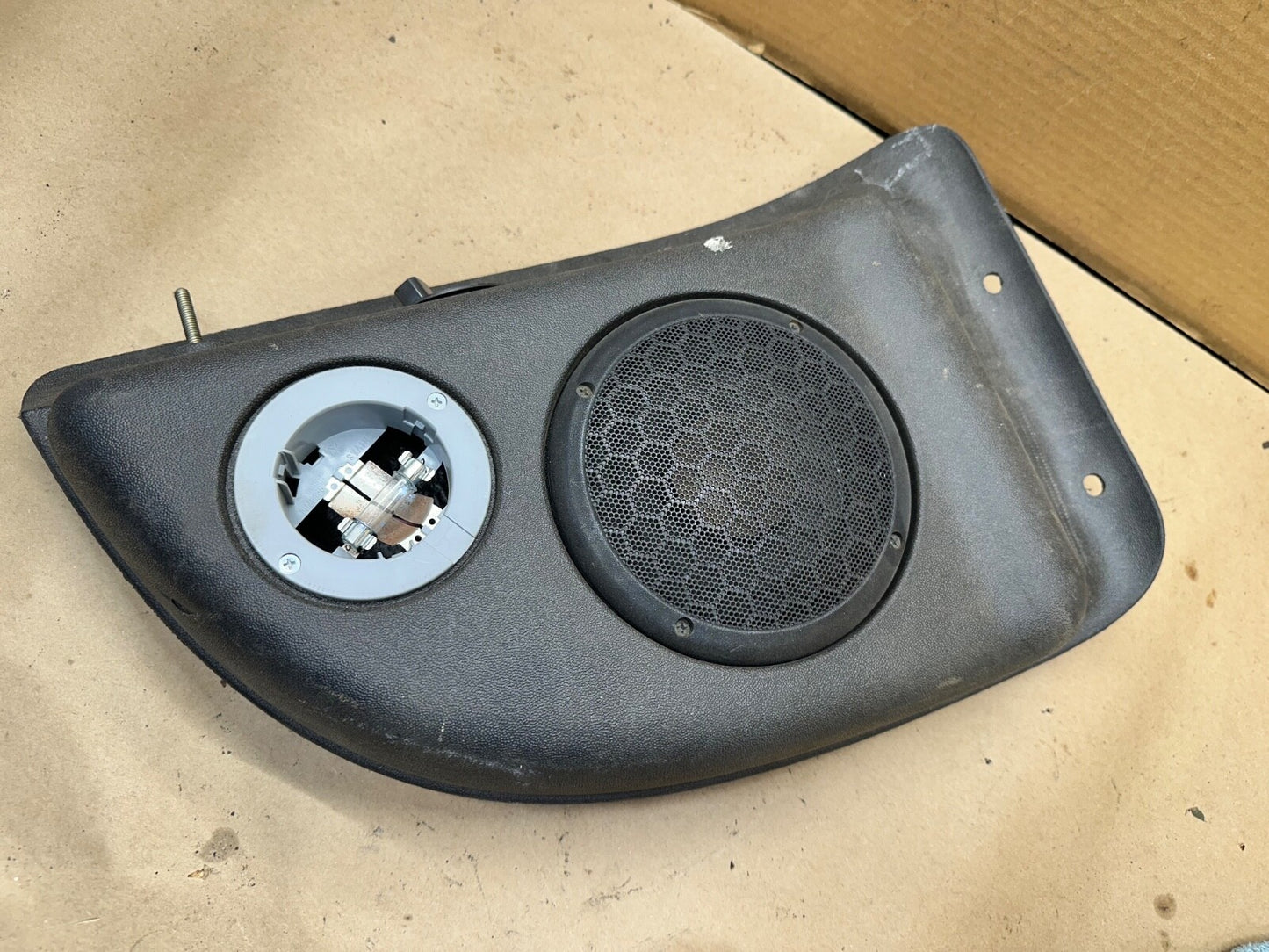 03-06 Jeep Wrangler TJ LEFT DRIVER Roof Speaker Sound Bar Dome OEM Pod Soundbar
