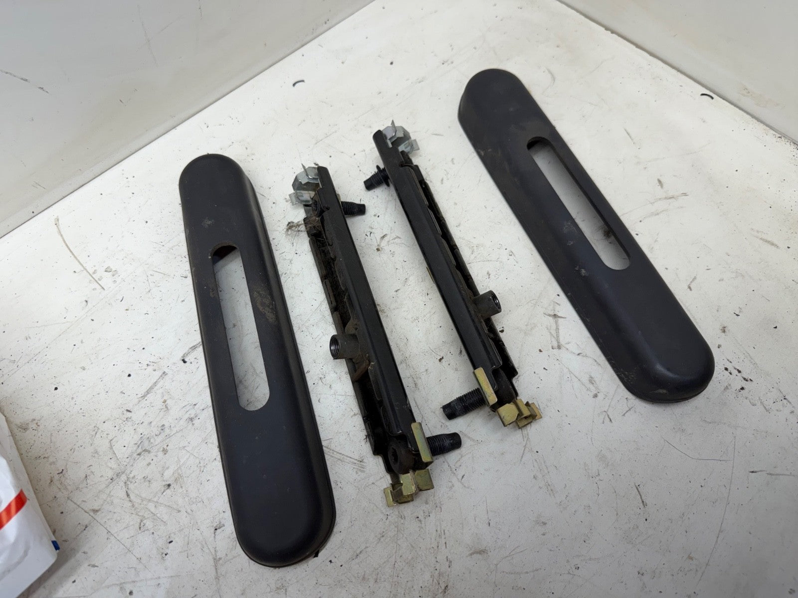 97-02 Jeep TJ Wrangler OEM Front Seat Belt Height Adjuster Left Right Seatbelt