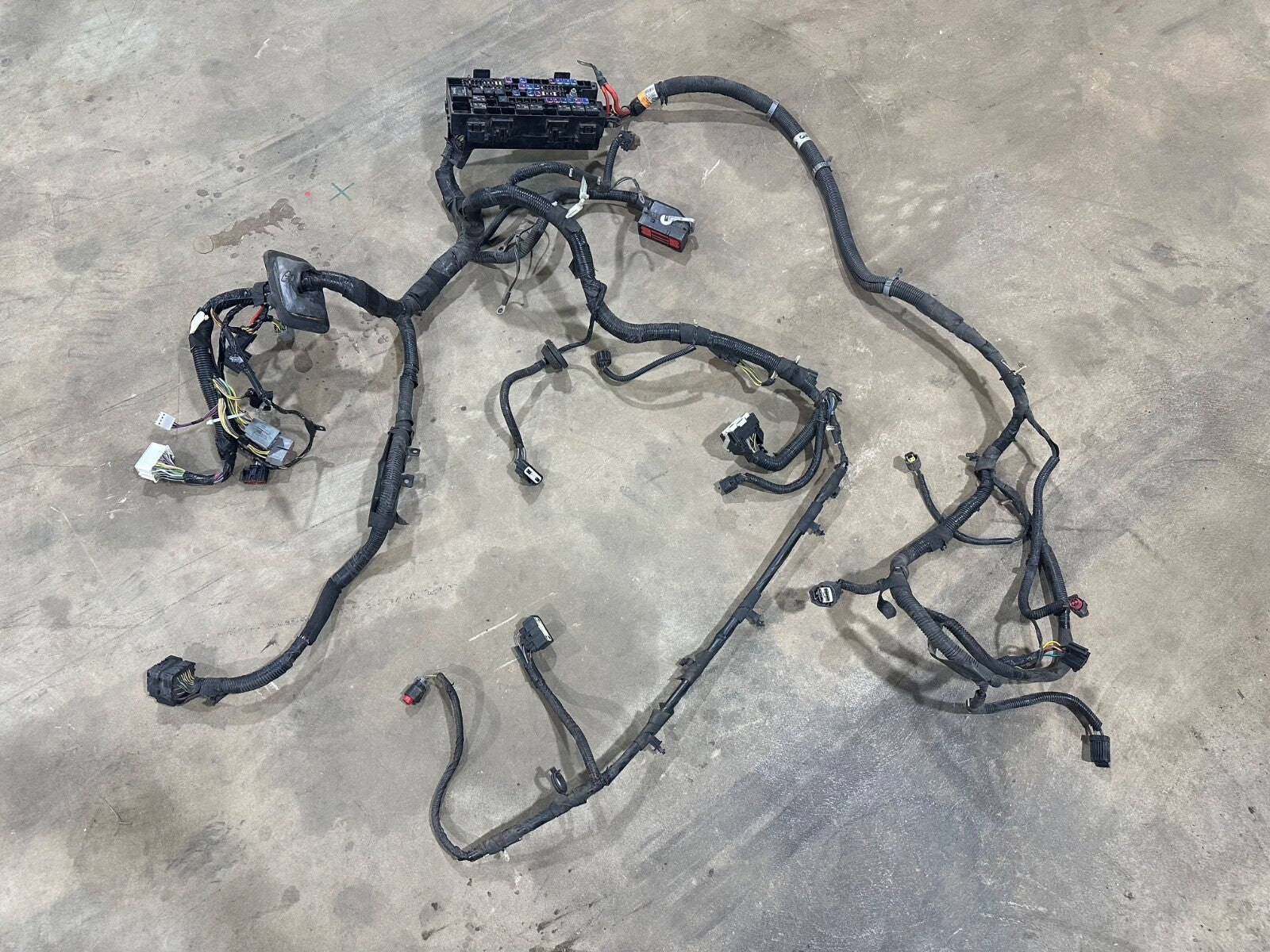 2013 FORD E150 E250 E350 ECONOLINE VAN ENGINE WIRE HARNESS FUSE BOX RELAYS RSC