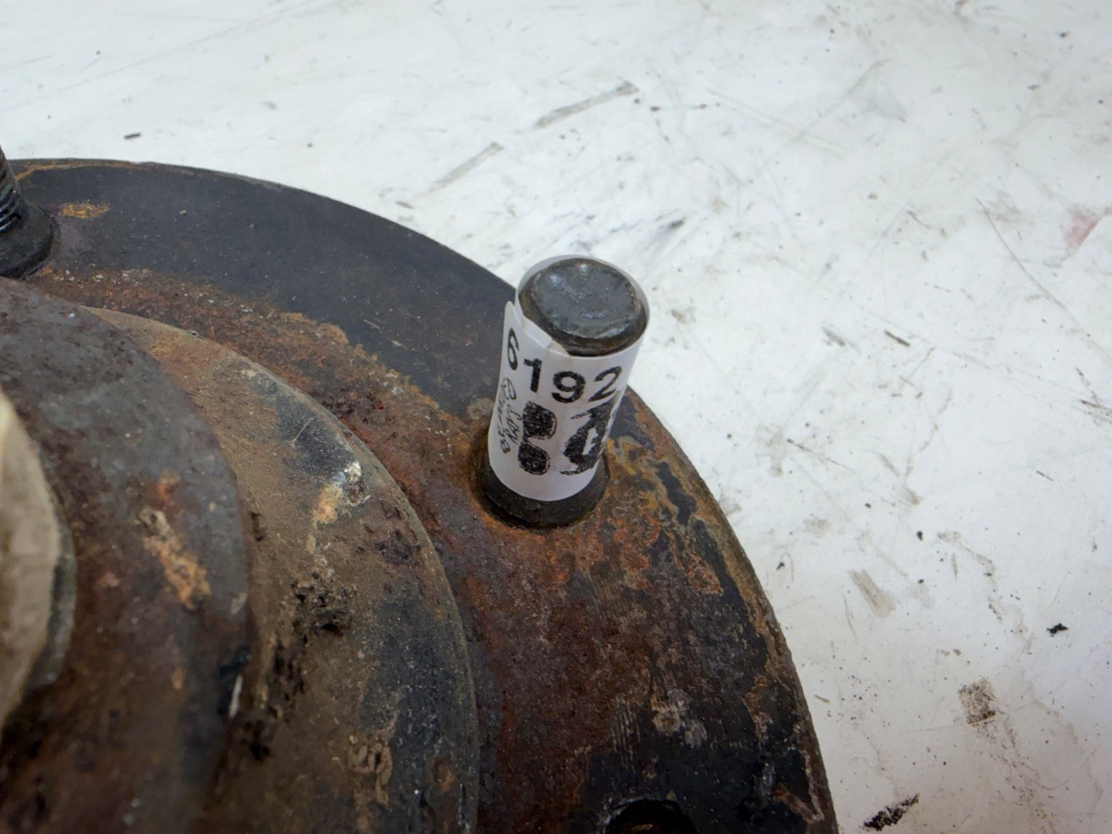 8133730 AMC 20 Wheel Hub 5 Bolt for Jeep CJ5 CJ7 76-86 Flange Axle Shaft OEM