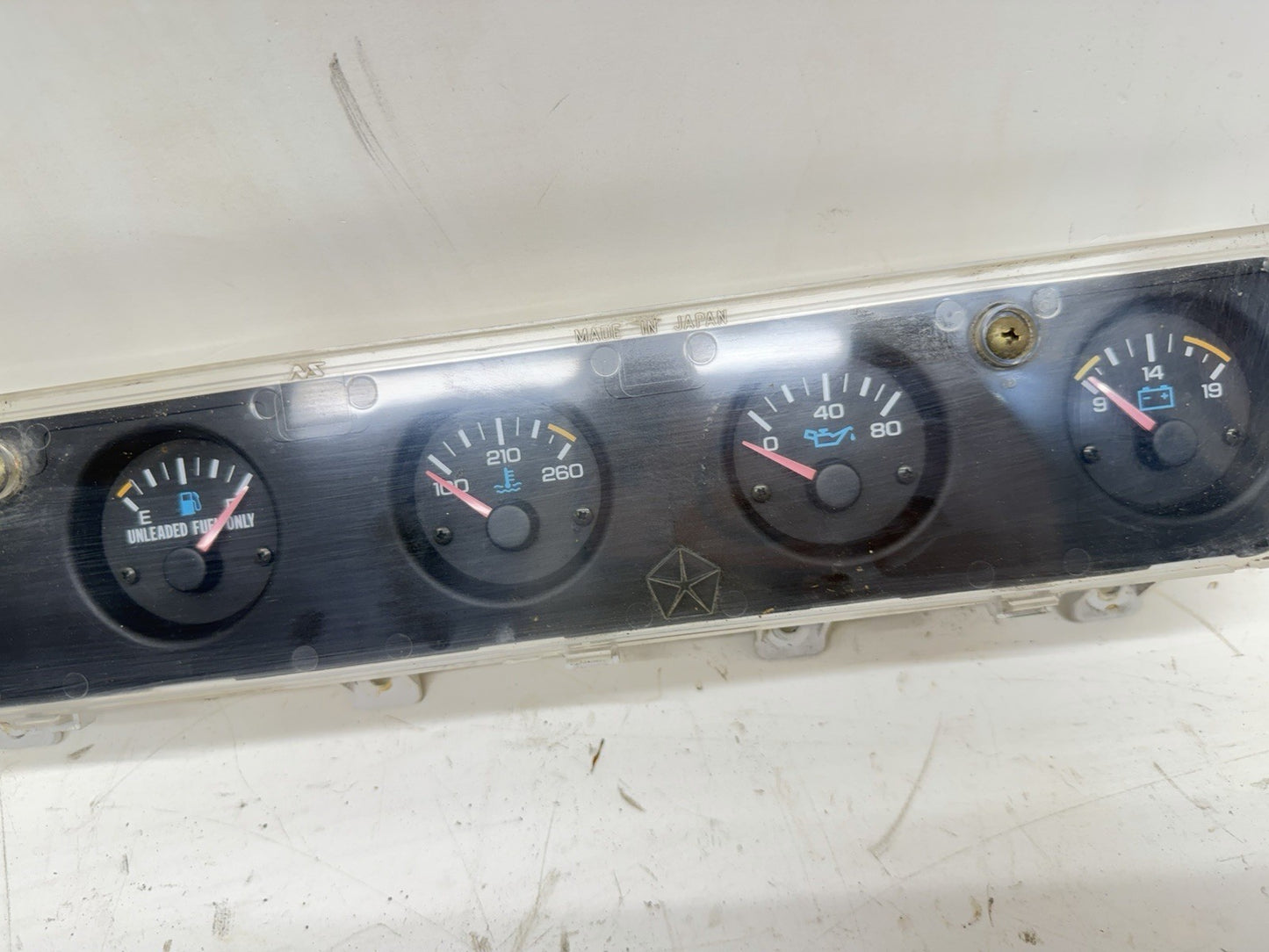 Jeep Wrangler YJ 92-1995 Dash Instrument Center Gauge Cluster Temp Oil Volt Gas