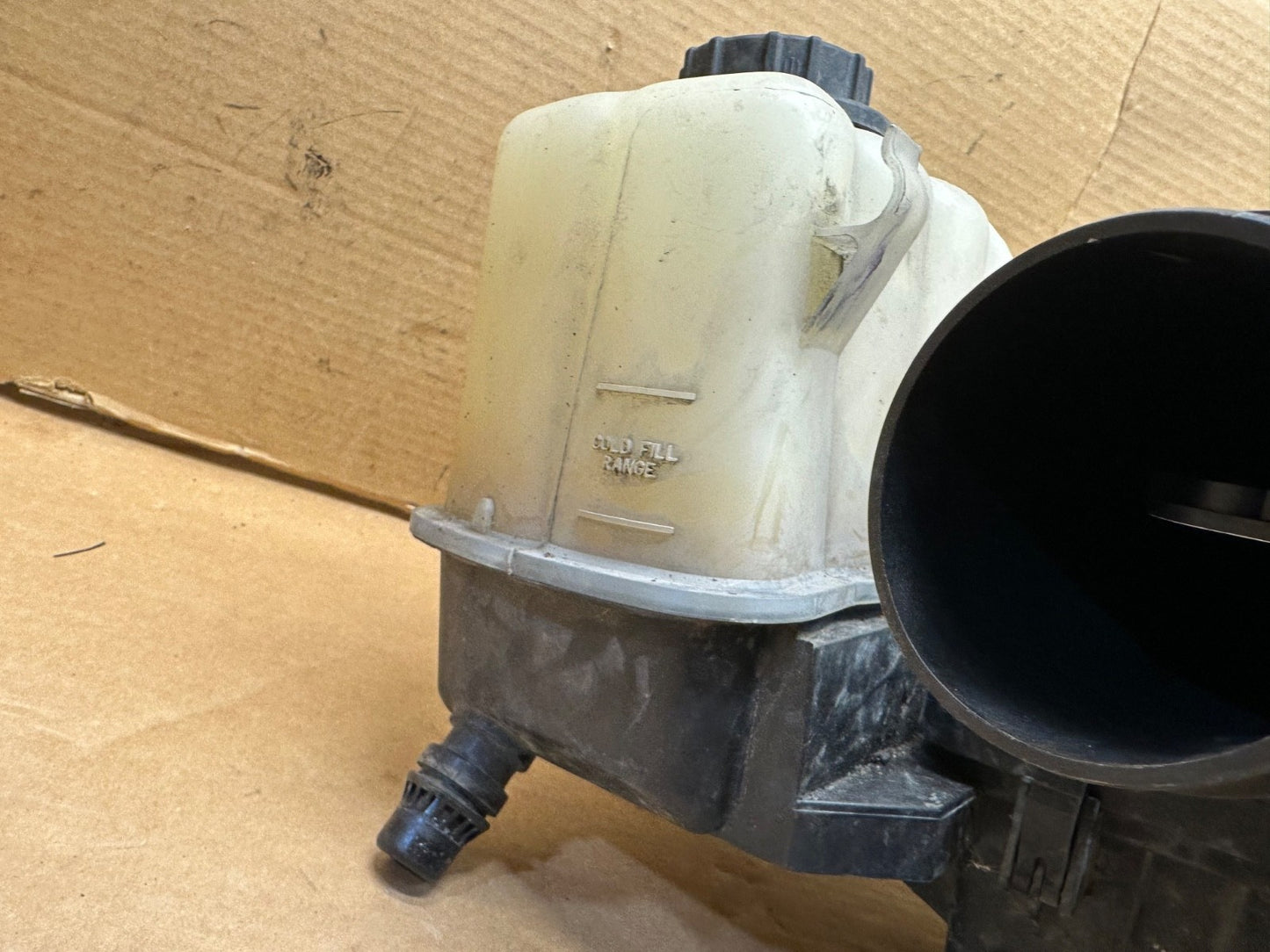 Coolant Reservoir Tank Ford F-250 F-350 Super Duty 2011-2016 Air Filter Box OEM