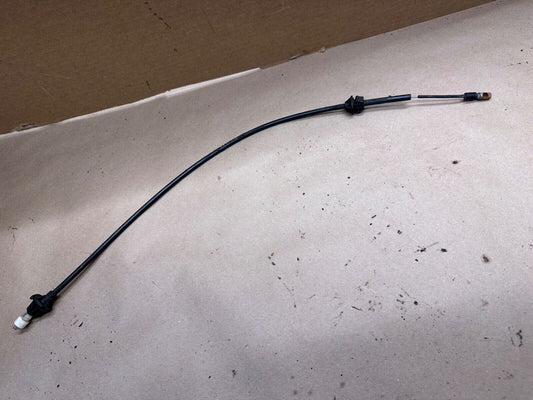 87-90 Jeep Wrangler YJ 4.2L Engine Throttle Cable OEM 53005207 Carb Gas