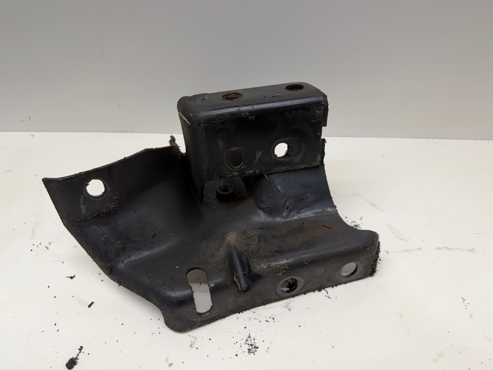 Jeep Cherokee XJ 87-01 4.0 L 6 Cyl Driver Frame Engine Motor Mount Bracket 4.0L