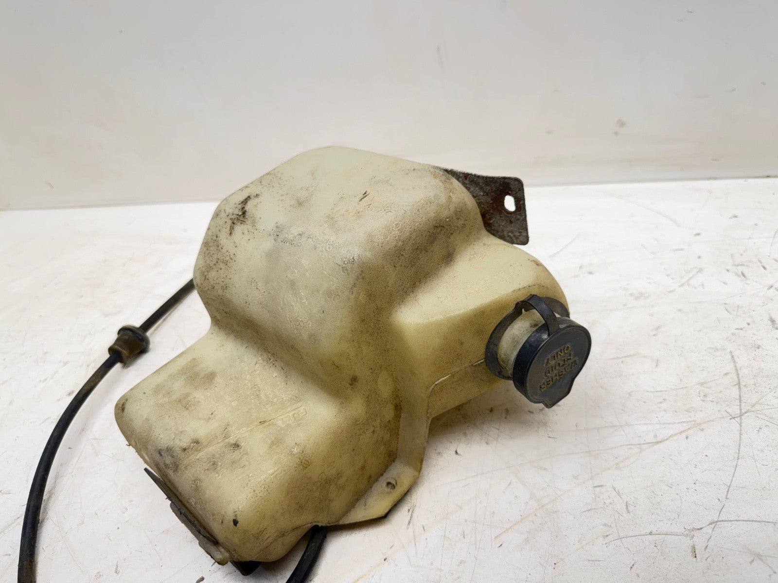 87-90 Jeep YJ Windshield Washer Fluid Reservoir Bottle plastic Tank Wrangler OEM