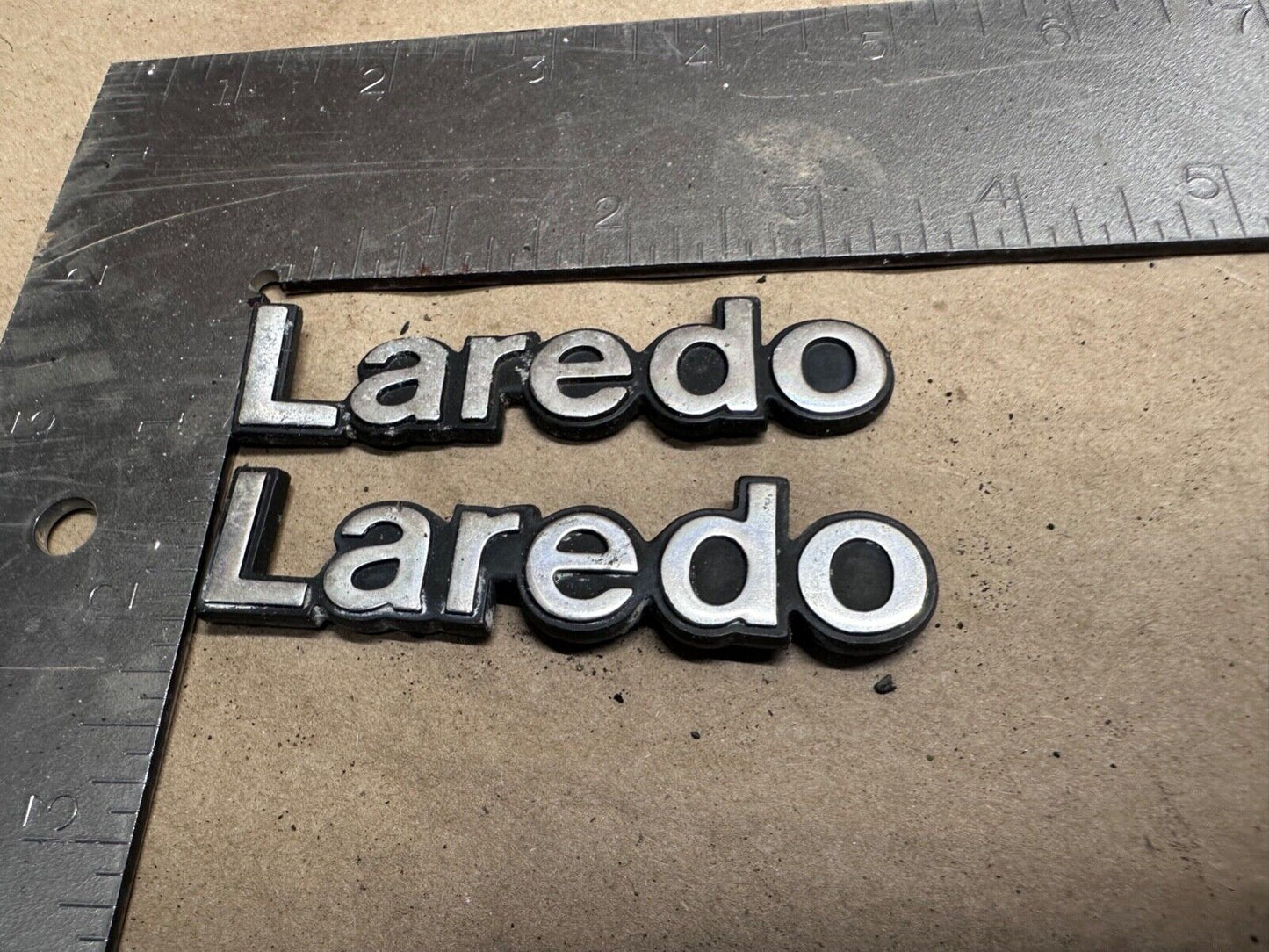 84-96 Jeep Cherokee XJ Laredo Emblem Badge OEM Factory Fender Name Plate Set 2