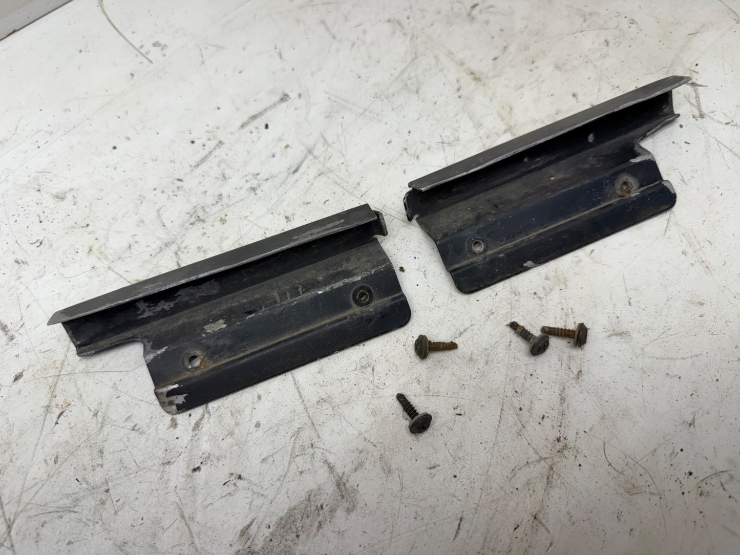 1997-2006 Jeep Wrangler TJ OEM Rear Soft Top Window Tailgate Bar Body Brackets