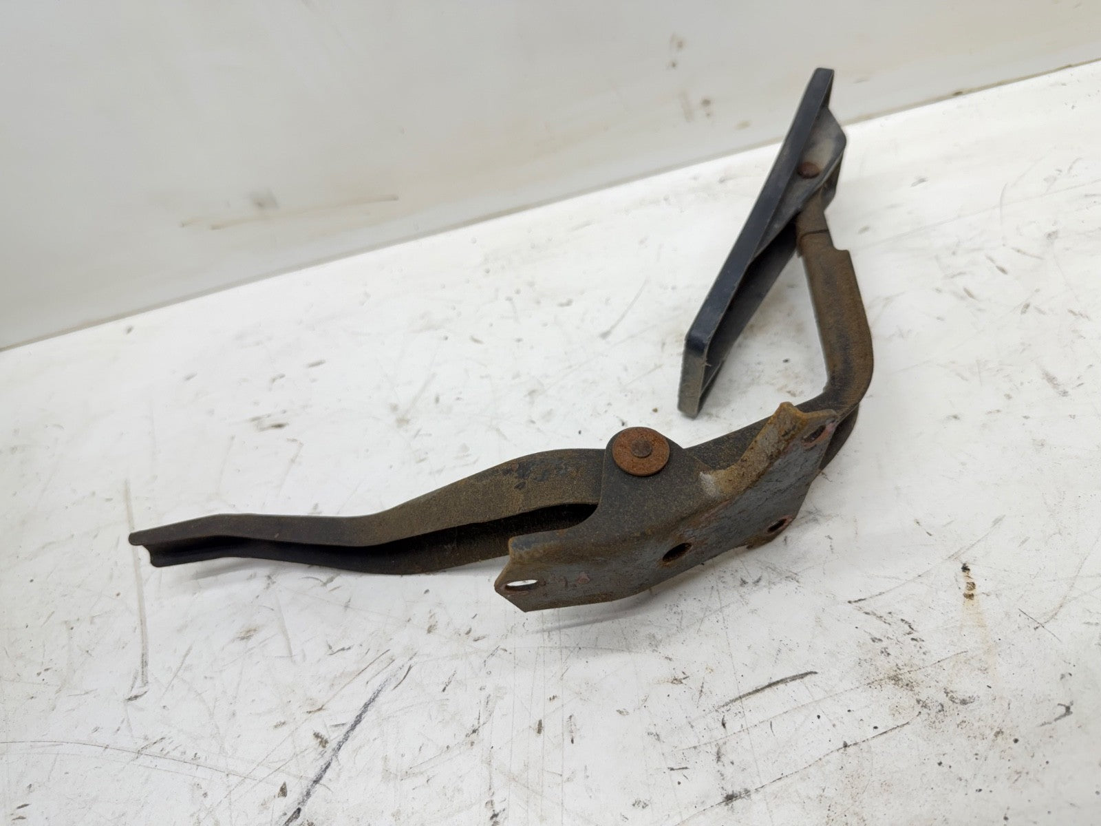 Jeep Wrangler YJ 87-95 Accelerator Gas Fuel Pedal Throttle Petal Spring OEM OE