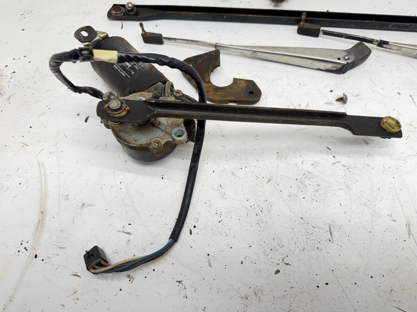 Jeep Wrangler YJ 87-95 Wiper Transmission Linkage Pivot Nut Motor Assembly Rod