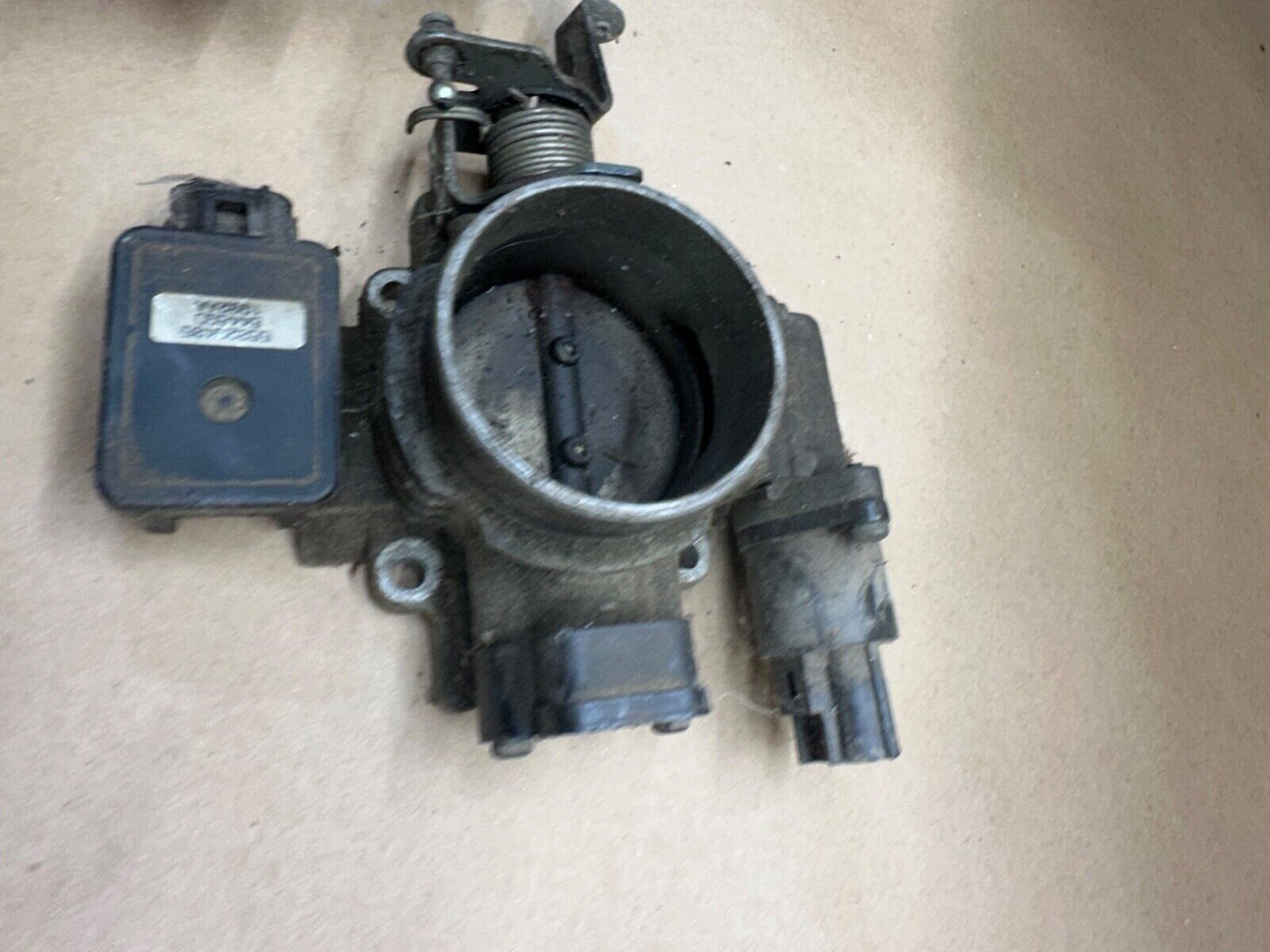 02-04 Jeep Wrangler TJ 4.0L Throttle Body OEM 6 cylinder 4.0 WJ Inline Six