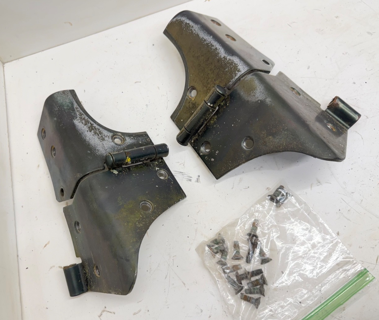 97-06 Jeep TJ Wrangler OEM Windshield Hinges Pair Green Hinge Set  Factory Bolts