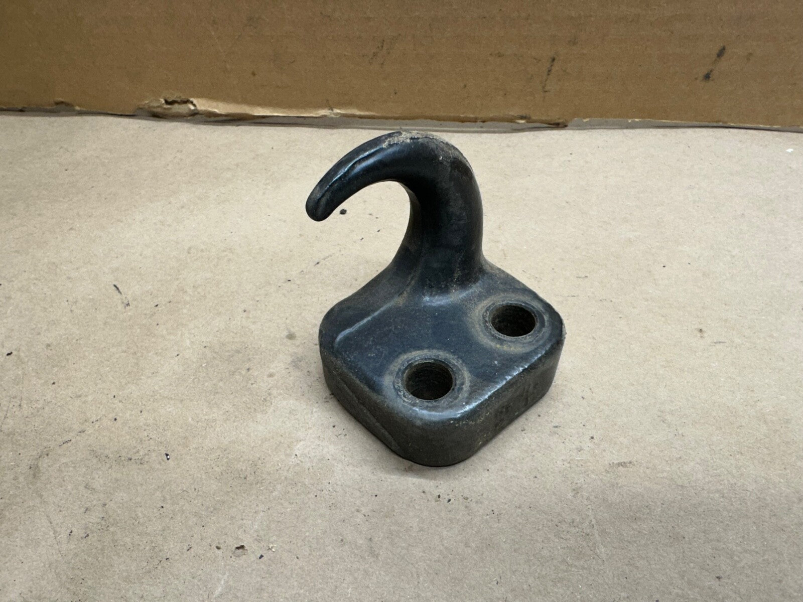 Factory RIGHT Front Tow Hook Towhook RH R for 97-06 Jeep Wrangler TJ LJ OEM