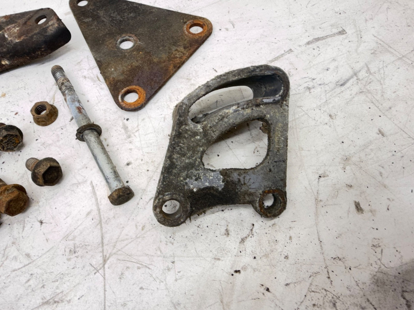 76-90 Jeep Wrangler YJ CJ 5 7 4.2 L Power Steering Pump Brackets V-Belt 258 ci.