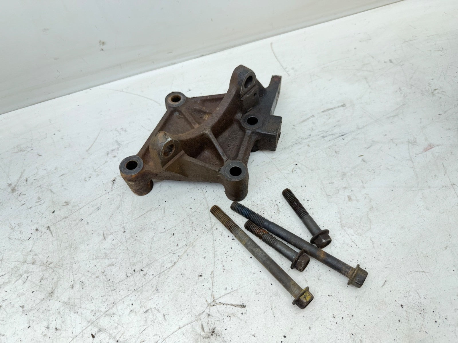 1987-1995 Jeep Wrangler YJ Steering Box Mounting Bracket Mount Brace OEM Factory
