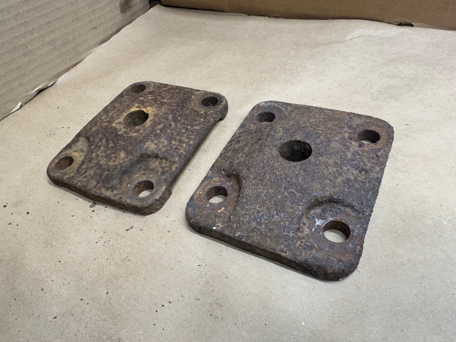 Jeep Dana 44 Rear Axle U Bolt Leaf Spring Plates Plate Cherokee Grand Wagoneer