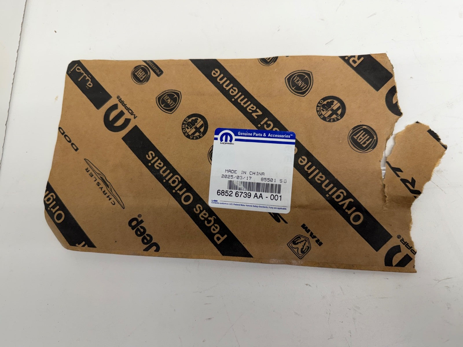 OEM 21-25 JEEP WRANGLER JEEP FENDER EMBLEM Silver-Blue BADGE GENUINE 68526739AA
