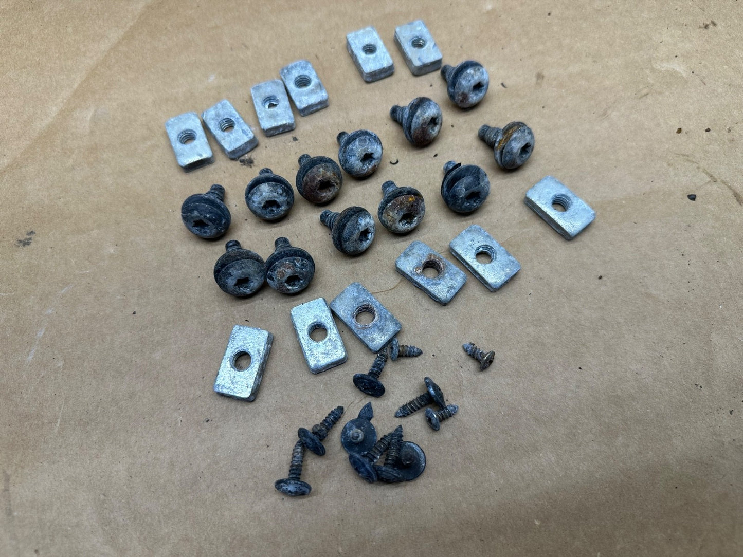 Jeep Wrangler YJ 87-95 Soft Top Belt Rail Retainer Bolts Set OEM Softtop Factory