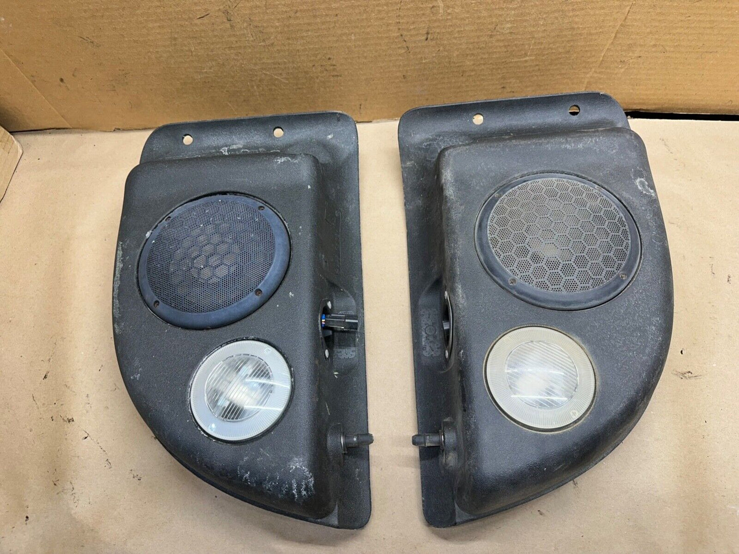 03 04 05 06 Jeep Wrangler TJ Overhead Roof Speaker Sound Bar Dome Light Pod Pair