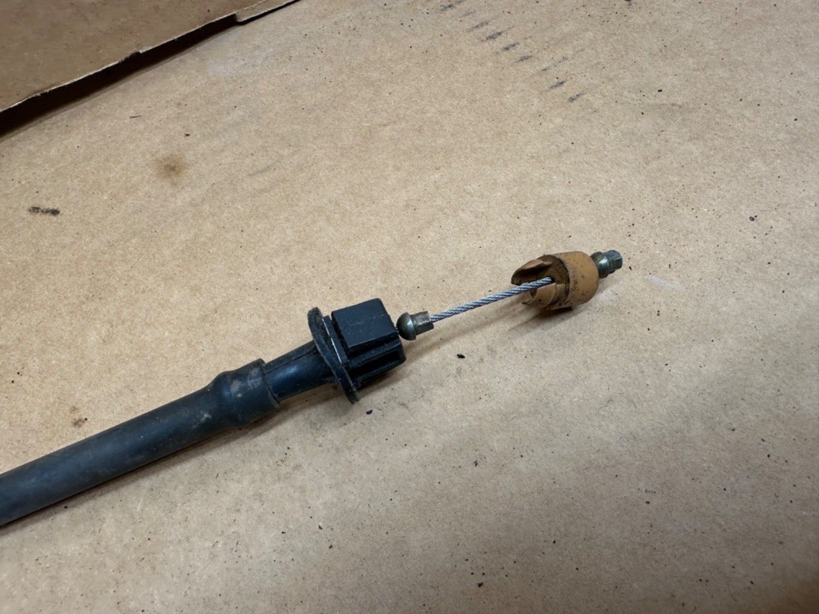 97-06 Jeep TJ Wrangler 4.0L 6 Cylinder or 2.5L Throttle Cable 04854137AA 4.0 2.5