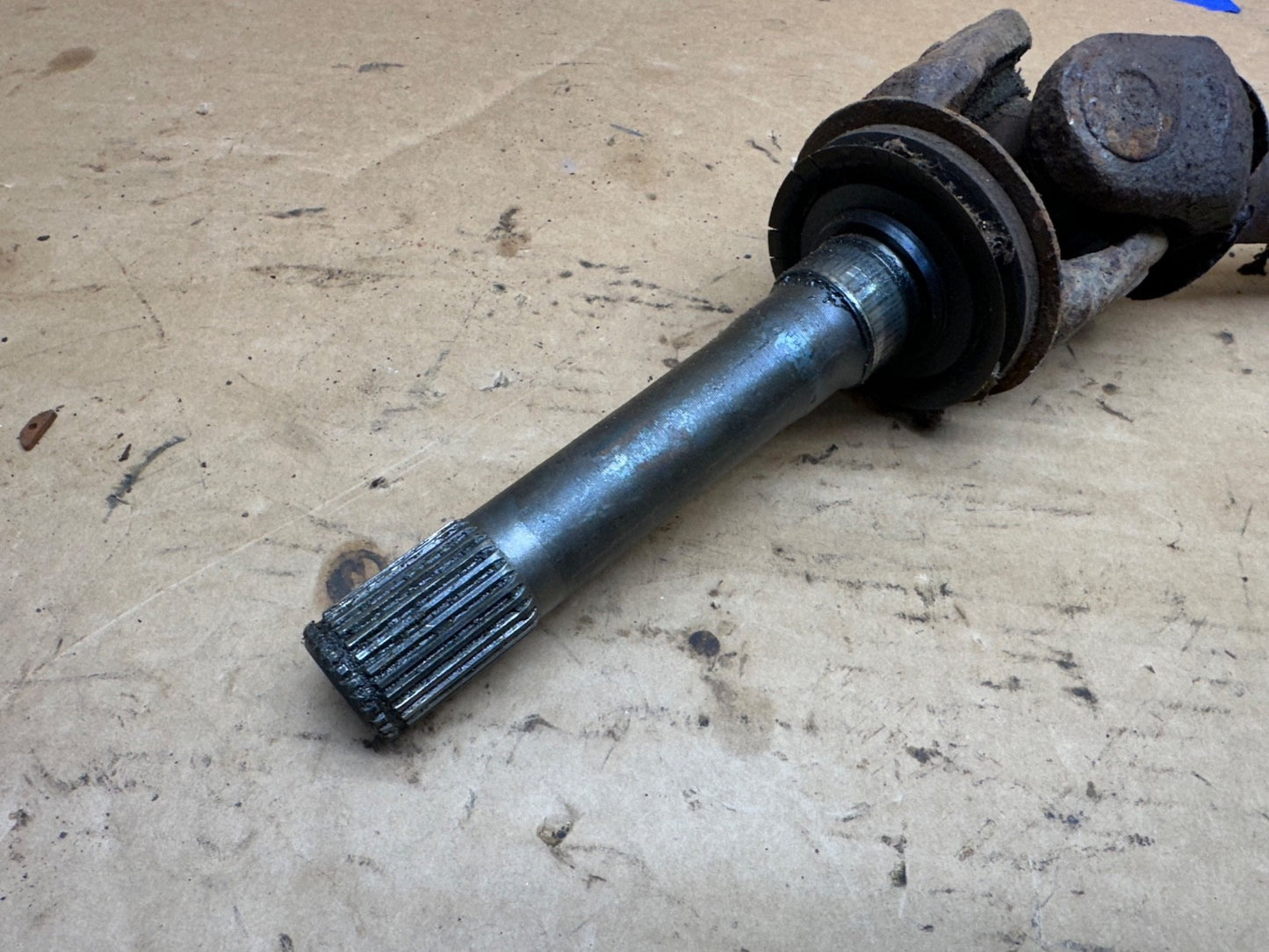 82-86 Jeep CJ 5 7 8 Dana 30 Wide Track Passenger Side Axle Shaft Track SHORT RF