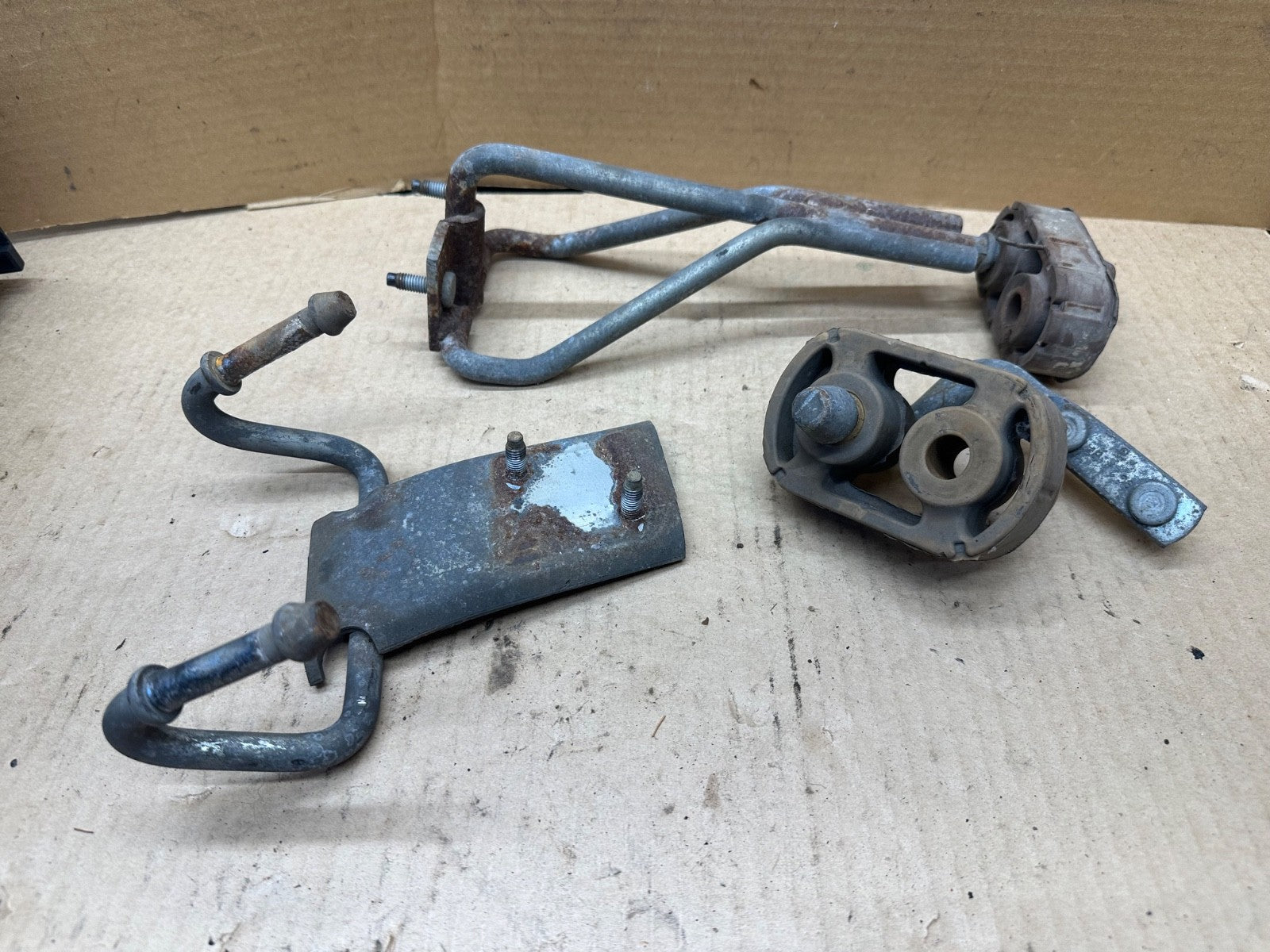 08-14 Ford Econoline E-150 5.4 4.6 L Exhaust Mount Hanger Set of 3 e250 E350 OEM