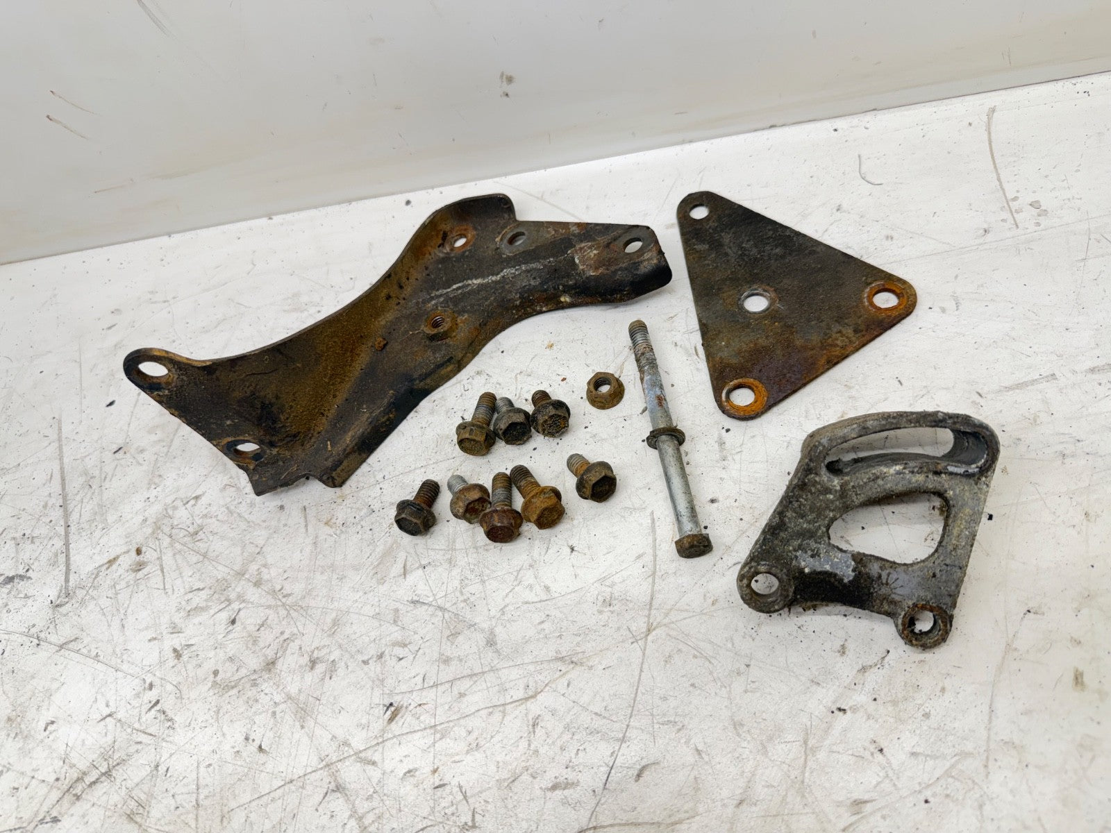 76-90 Jeep Wrangler YJ CJ 5 7 4.2 L Power Steering Pump Brackets V-Belt 258 ci.
