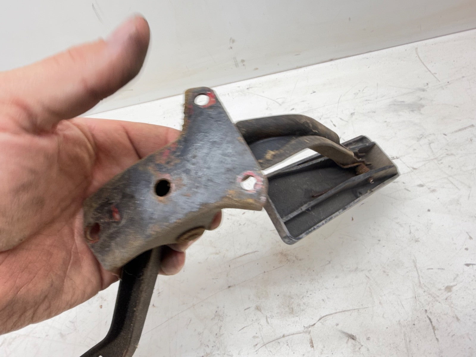 Jeep Wrangler YJ 87-95 Accelerator Gas Fuel Pedal Throttle Petal Spring OEM OE