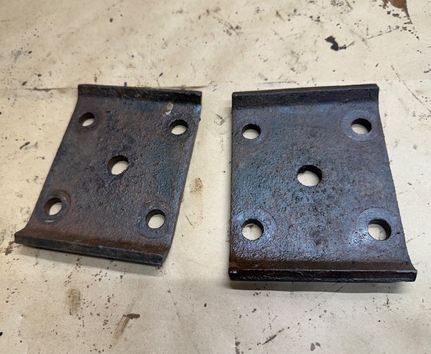 Jeep Wrangler YJ 87-95 Rear Leaf Spring Plates Factory OEM Plate Mount Dana 35