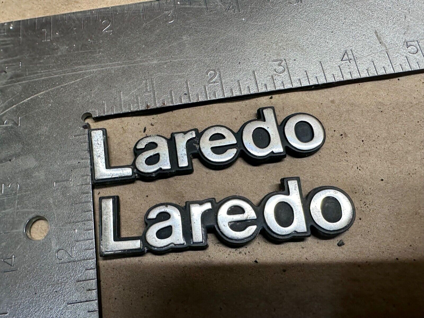 84-96 Jeep Cherokee XJ Laredo Emblem Badge OEM Factory Fender Name Plate Set 2