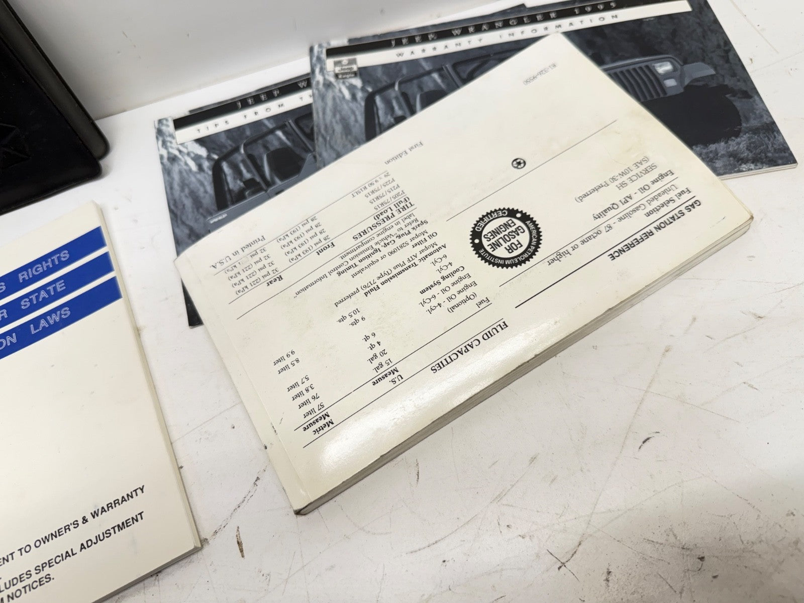 95 Jeep Wrangler YJ 1995 OWNER'S MANUAL Paperwork Warranty Owner Manual Factory