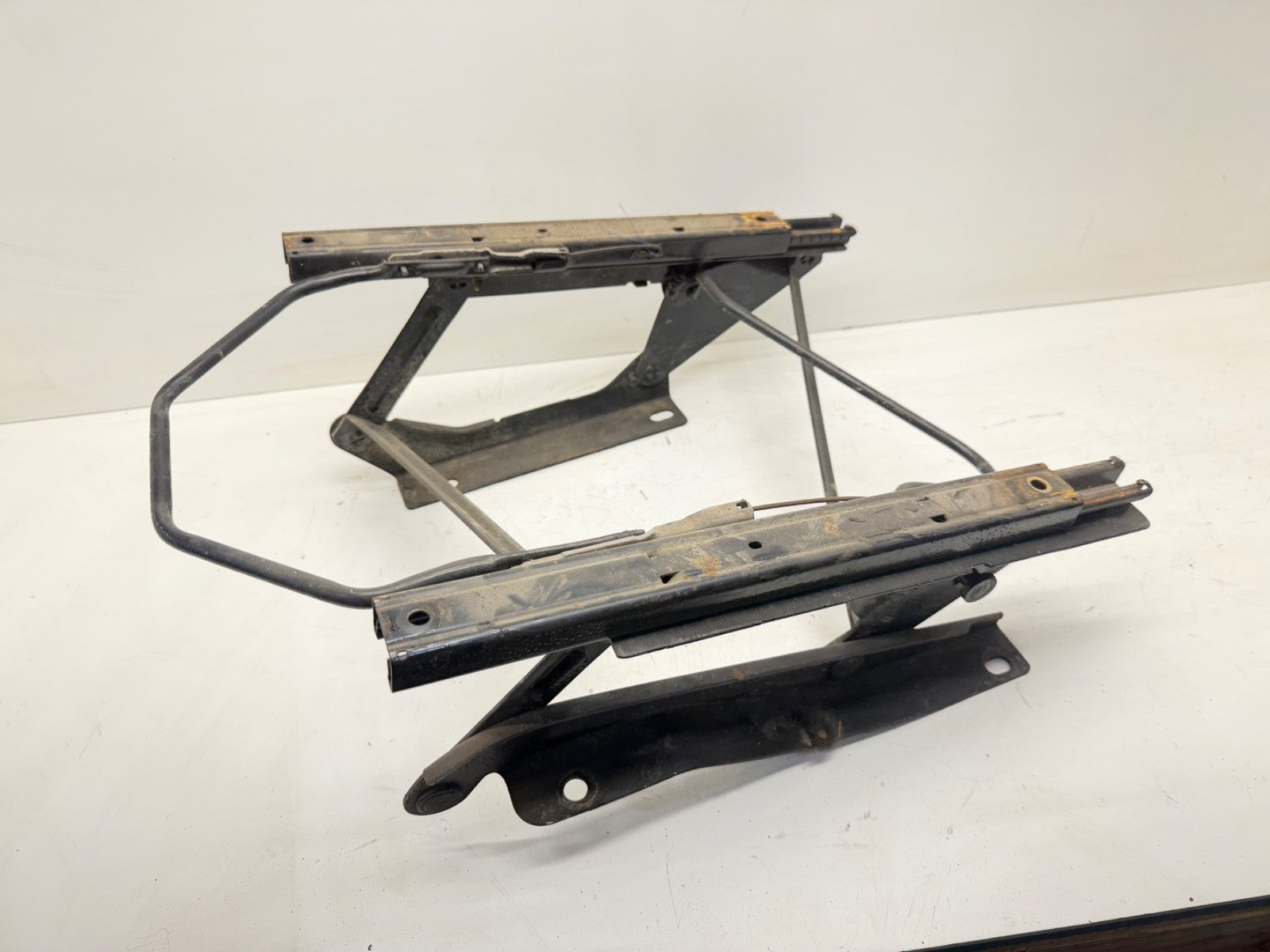87-95 Jeep Wrangler YJ SEAT BRACKET FRAME Folding Flip Slider Passenger Seat OEM