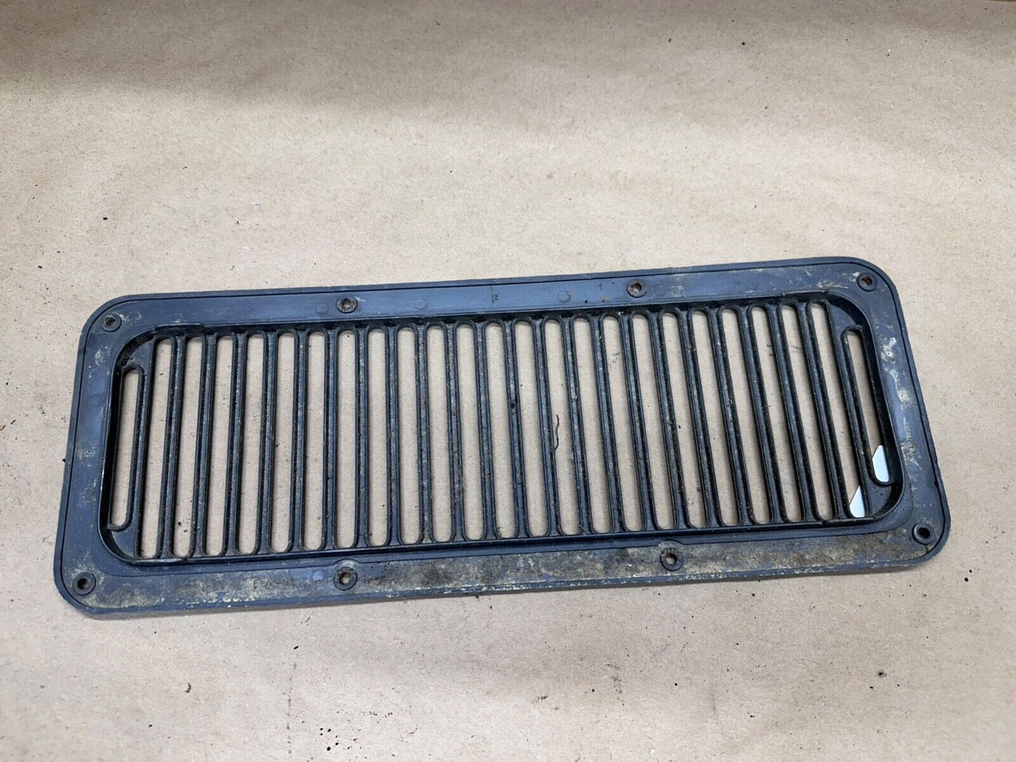 87-95 Wrangler Jeep YJ Cowl Vent Black Plastic Factory 8 Hole OEM 5462438 Eight