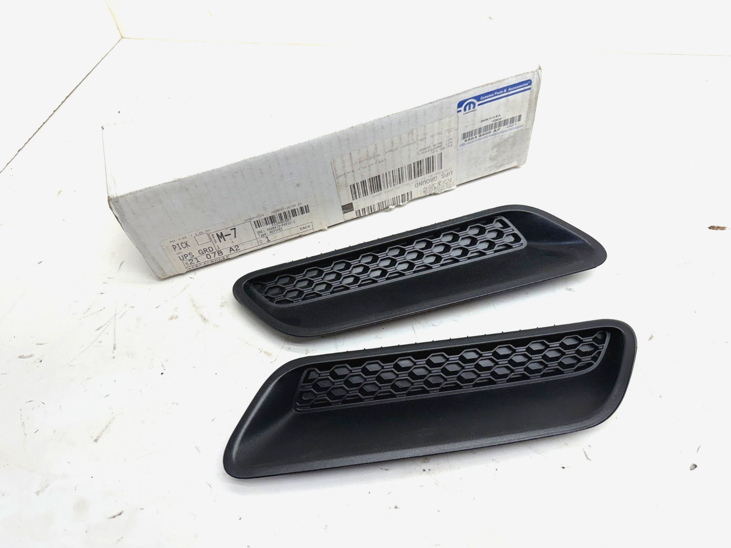 2009-2021 DODGE RAM 1500 FRONT HOOD BEZEL R/H & L/H NEW MOPAR GENUINE 68046800AF