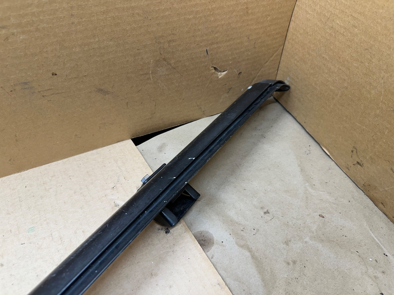97-06 Jeep TJ Wrangler Aftermarket Windshield Channel Header Bar Soft Bikini Top