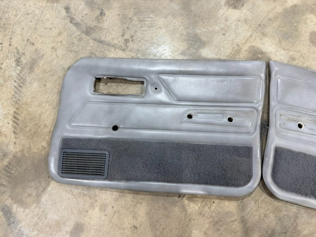 84-96 Jeep Cherokee XJ Pair L R Gray Interior Door Panel Manual Crank Windows OE