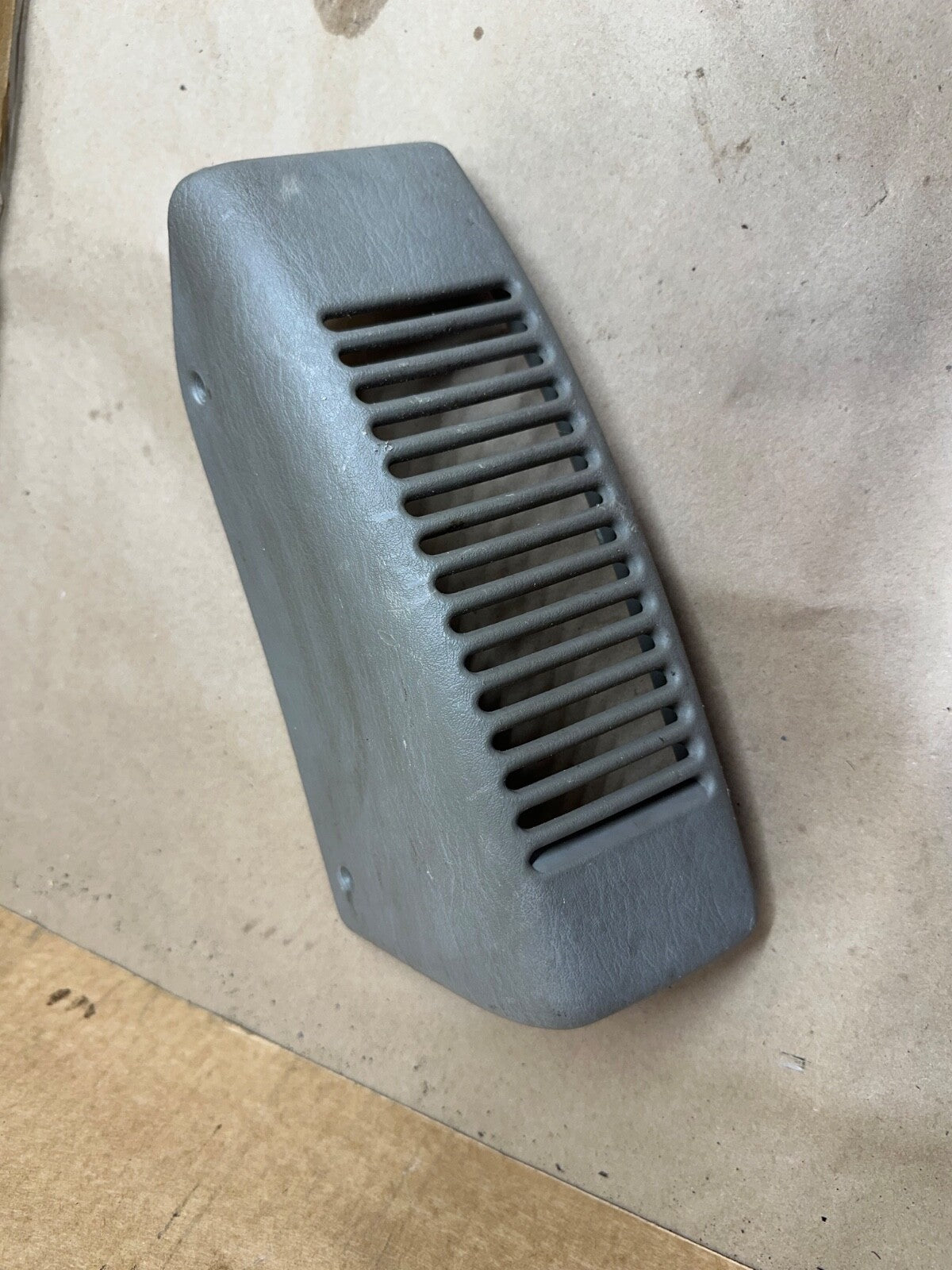 03-06 Jeep Wrangler TJ Dash Speaker Cover Driver RH Khaki Right Passenger