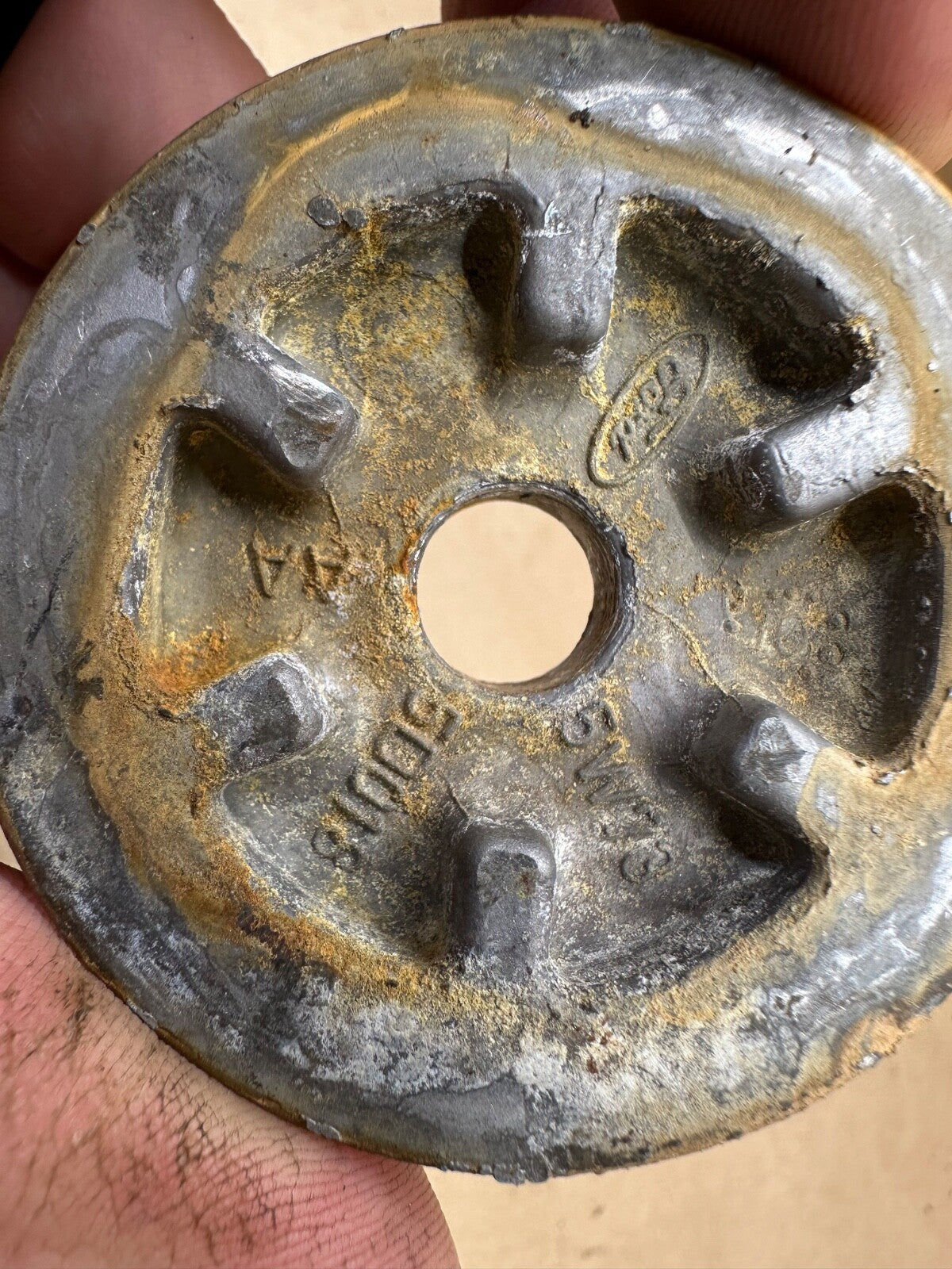 Ford Lower Mount Shim 5W7Z-5D018-AA or 5W7Z-5D018-AA Spacer 05-11 Body Pair OEM