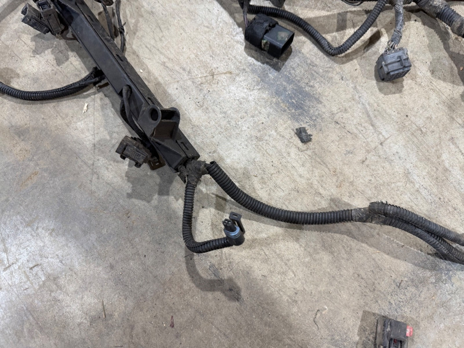 97 Jeep Wrangler TJ 1997 2.5L 4-Cylinder Manual ENGINE Wiring Harness NO A/C 2.5