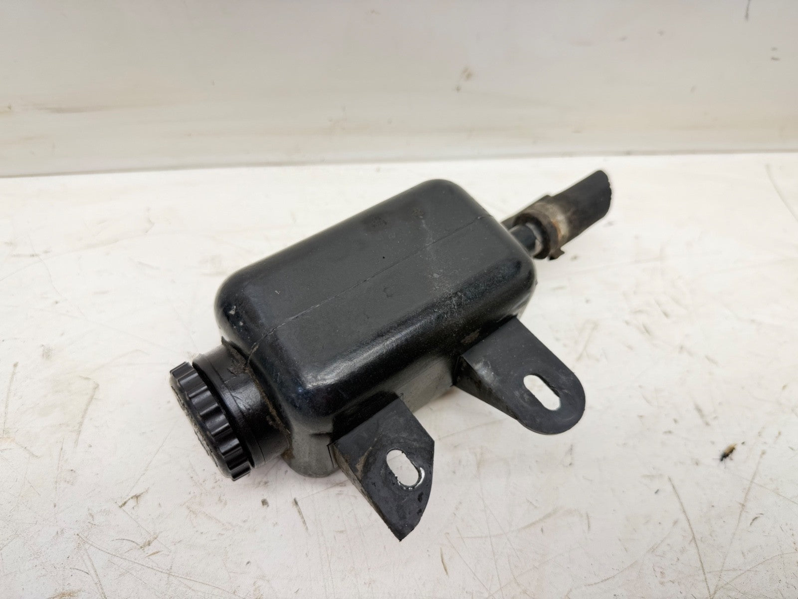 Jeep YJ Wrangler Power Steering Fluid Bottle Tank Reservoir 52004991 91-95 OEM