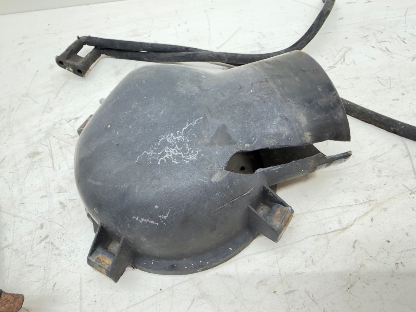 Jeep Wrangler YJ 87-90 2.5 4 Cyl Air Cleaner Throttle Body Adapter 8953002851