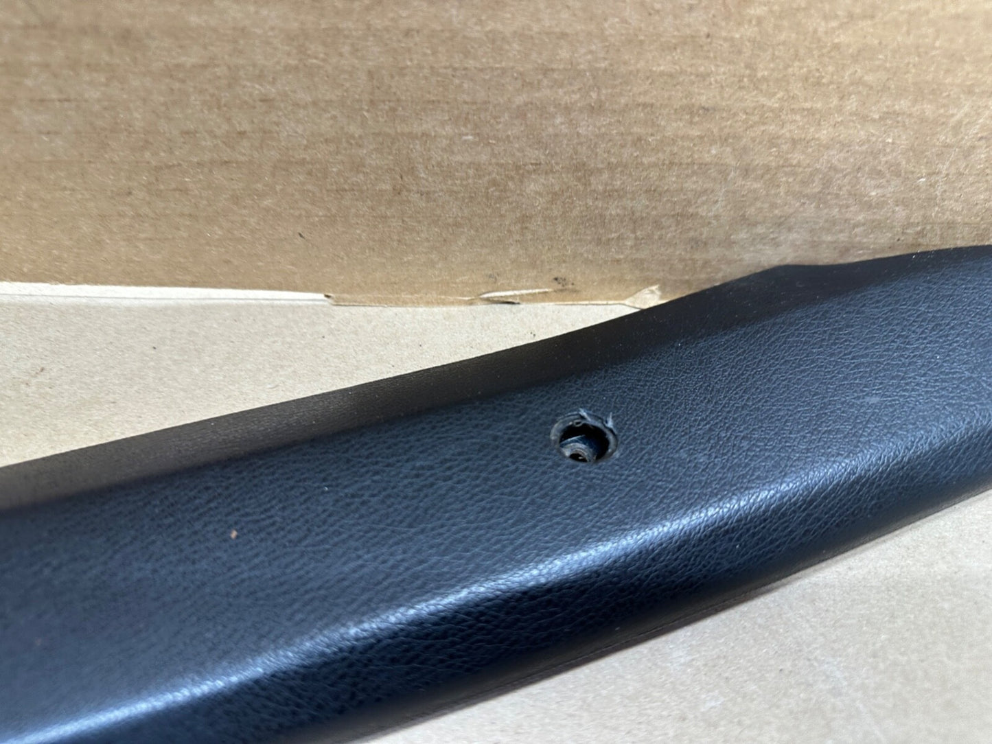 84-96 Jeep Cherokee XJ Passenger A-B Pillar Interior Trim Windshield BLACK RARE 