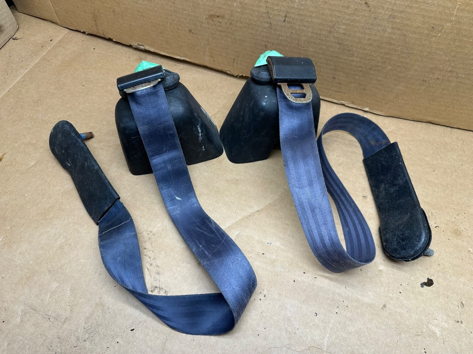 92-95 Jeep Wrangler YJ Rear Back Pair Seat Belt Buckle OEM Seatbelt Factory
