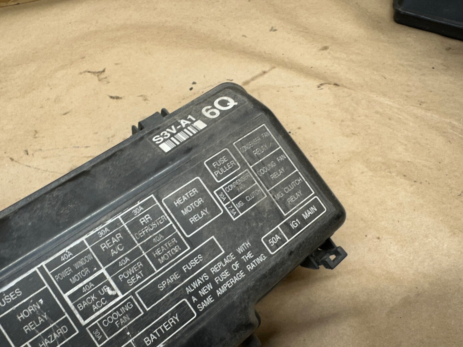 2001-2006 Acura MDX 3.5L V6 Fuse Box Fusebox Upper Cap Lid Cover S3V-A1 Block OE