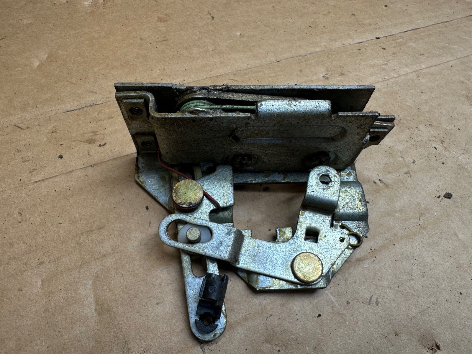 Jeep Wrangler YJ 87-95 Rear Tail Gate Tailgate Interior Latch Clip Back Door OEM